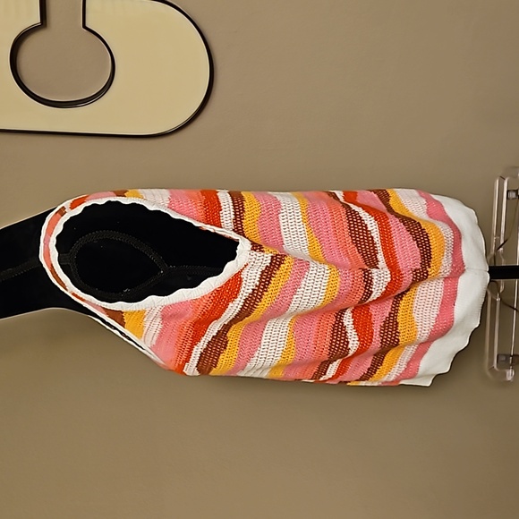 LOFT Wavy Stripe Scoop Neck Sweater Vest - Picture 5 of 9